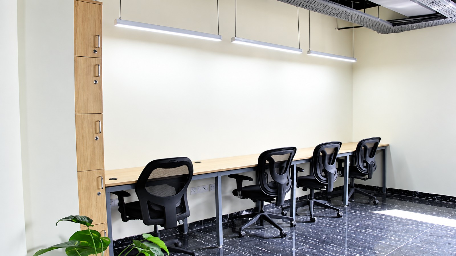 Gofloaters Let’s Connect Coworking