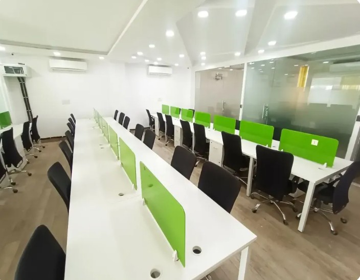 TC CoWorks Space H-73