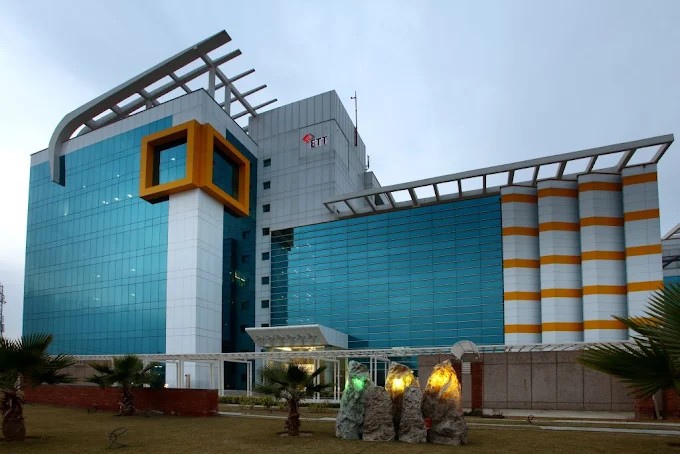 Express Trade Towers 2