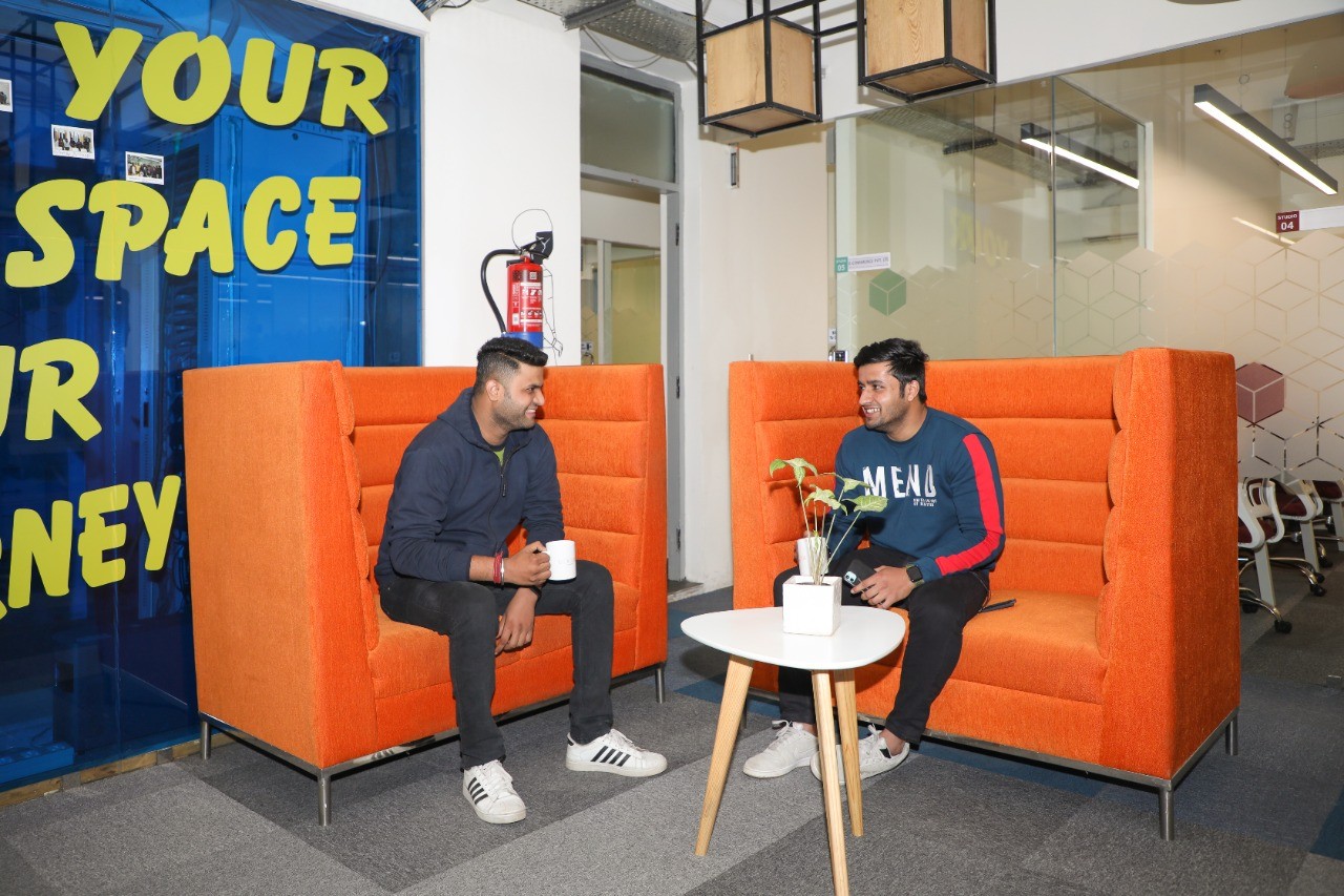 Execube Private Cabin, Noida