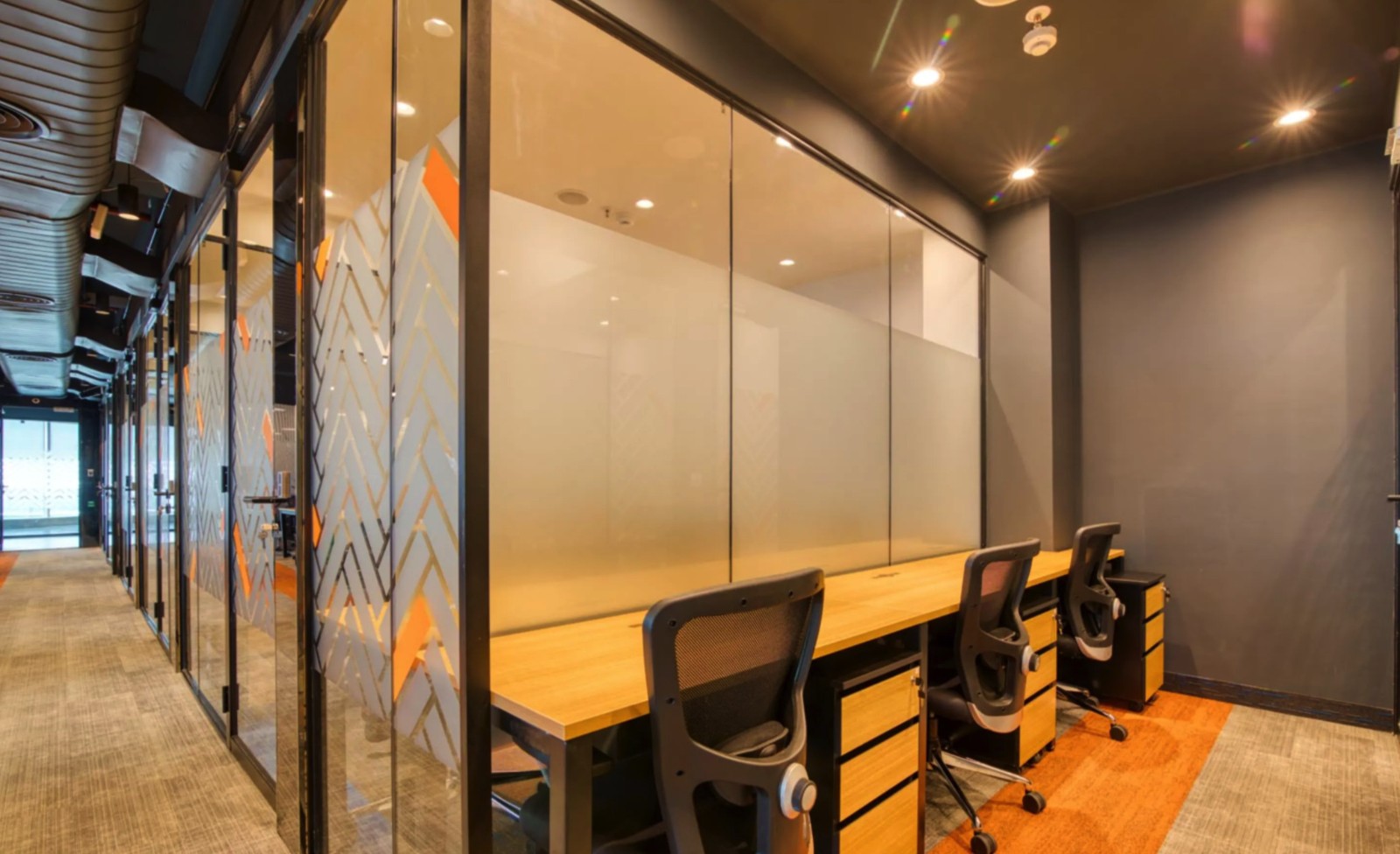 Truworx - Platina Tower, Private Cabin