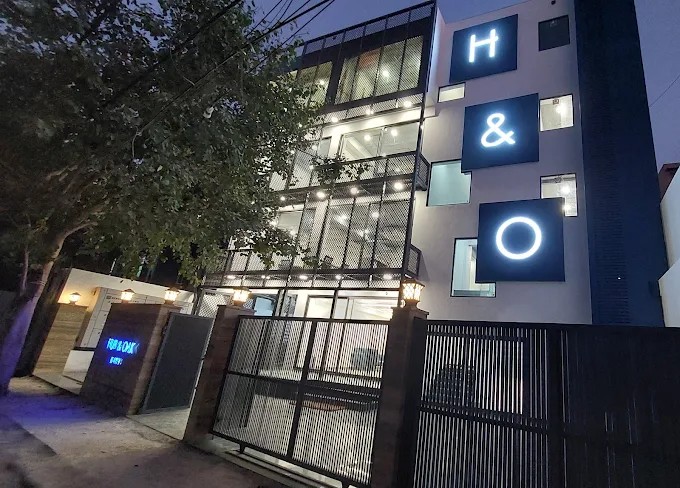Hub And Oak, Delhi