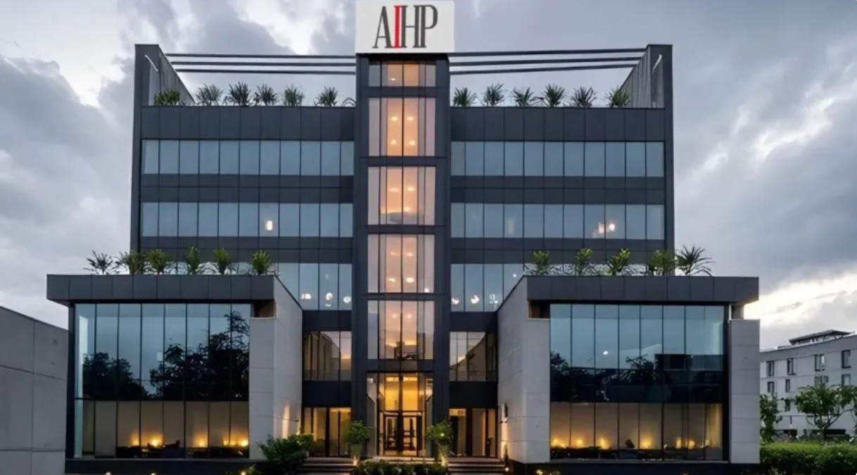 AIHP One, Golf Course Extension Road
