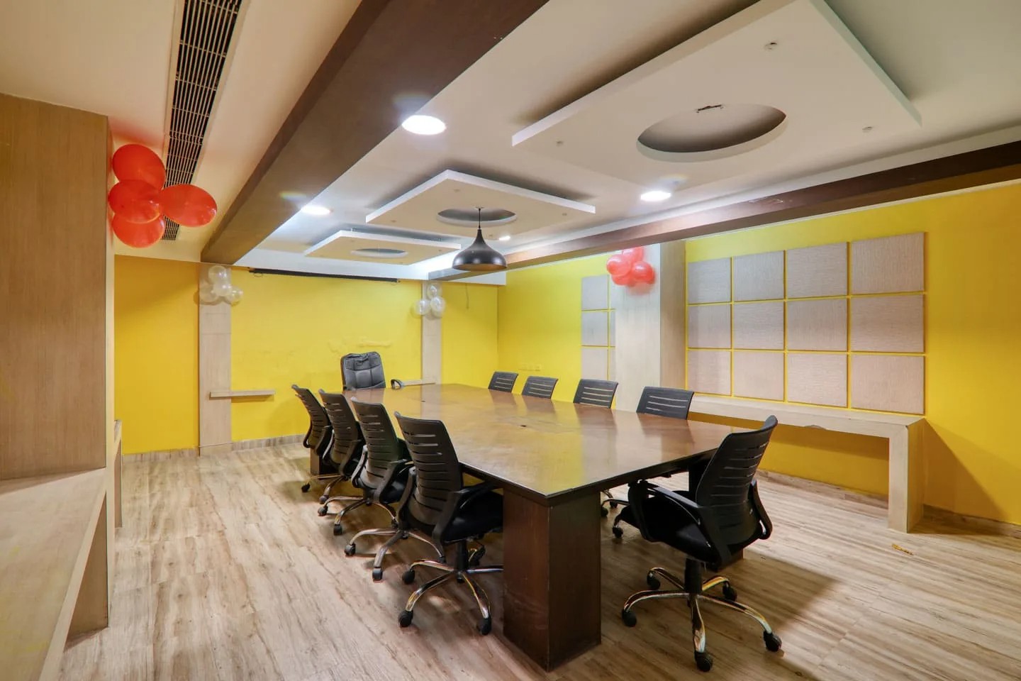 CoZeal Sector 2, Noida