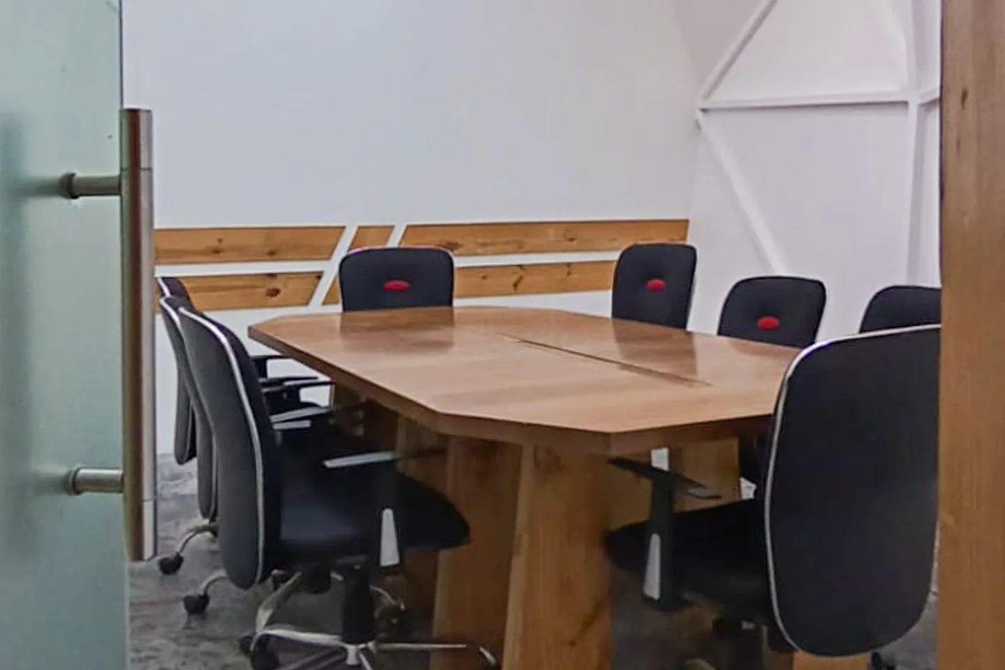 DesqWorx Iris tech park, Gurugram