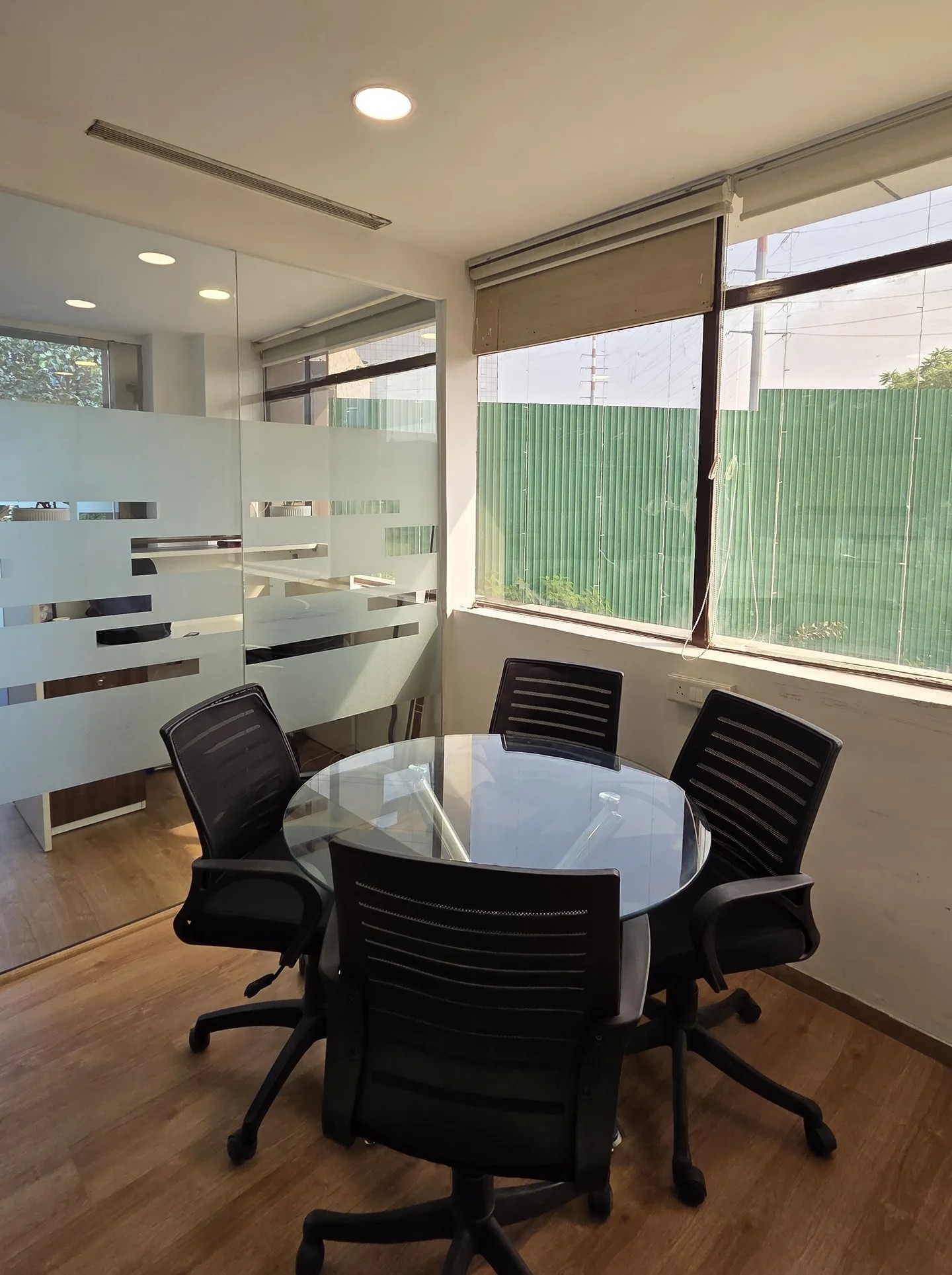 Livance Space Udyog Vihar, Gurgaon