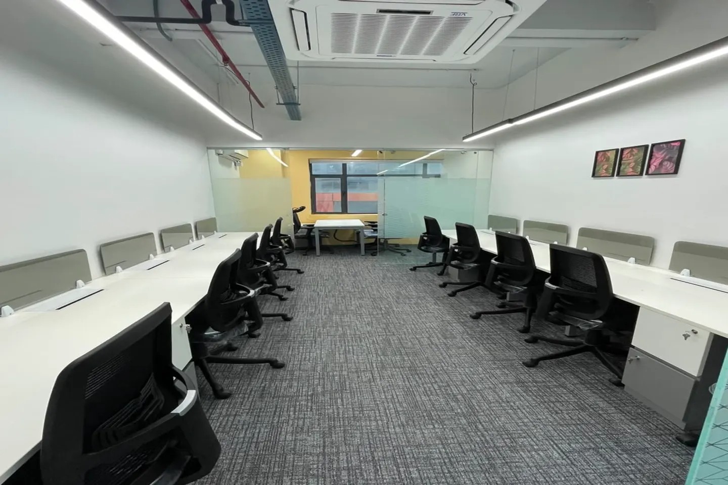 Showffice Coworking Space Amartex Tower