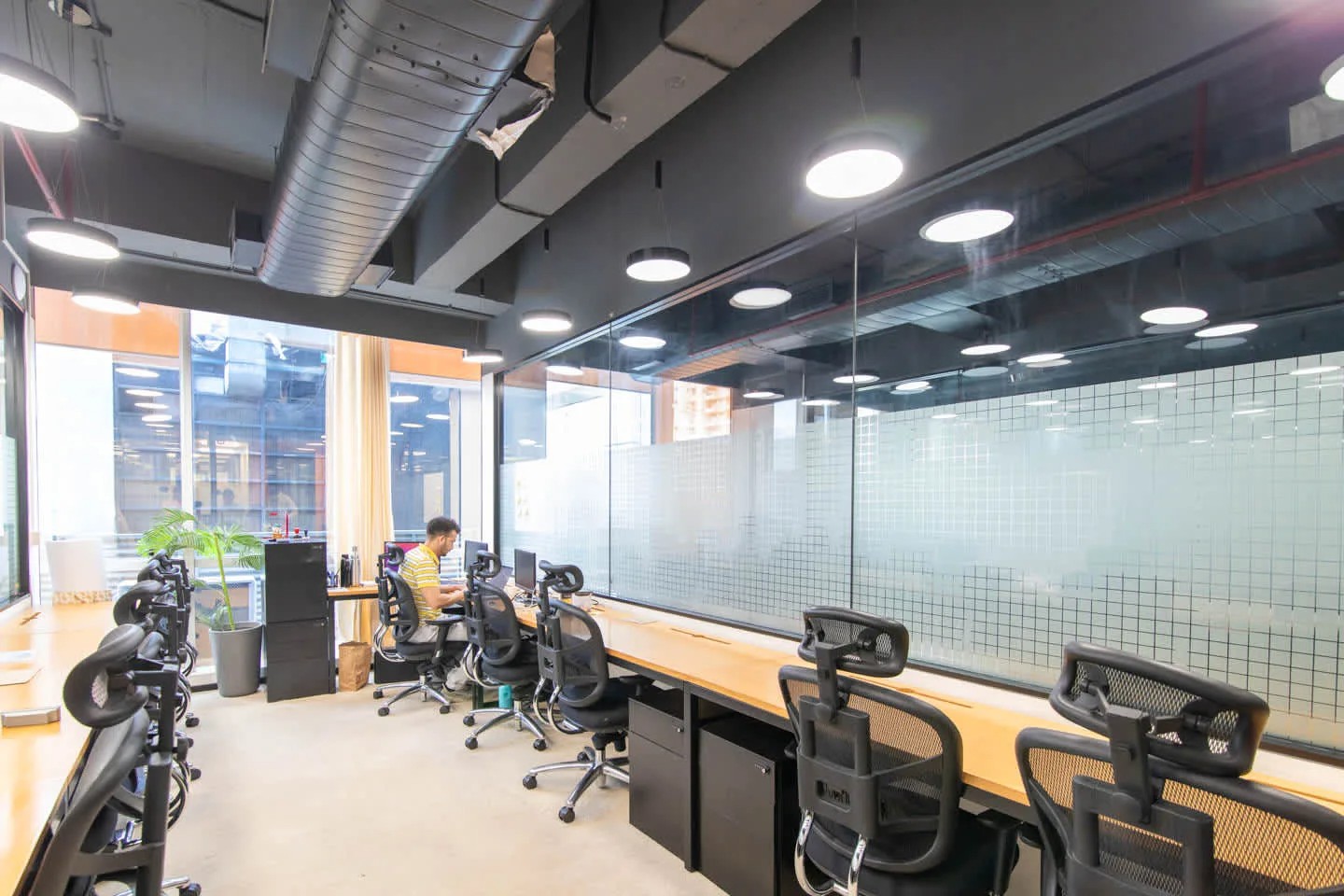 SupremeWork Eros City Square Mall, Private Cabin