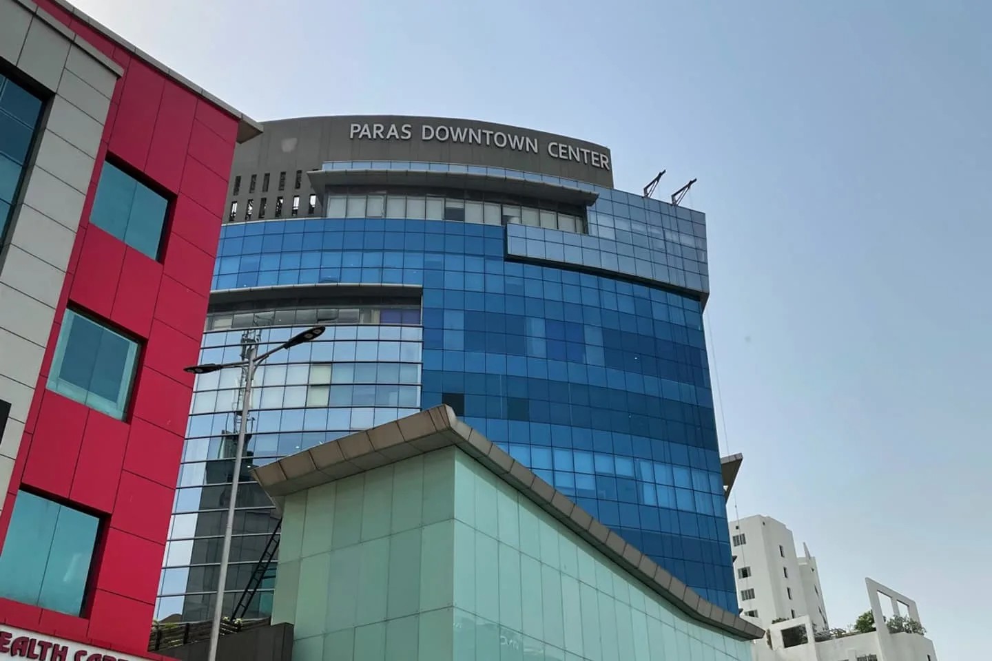The Office Pass Paras Downtown Center, Private Cabin