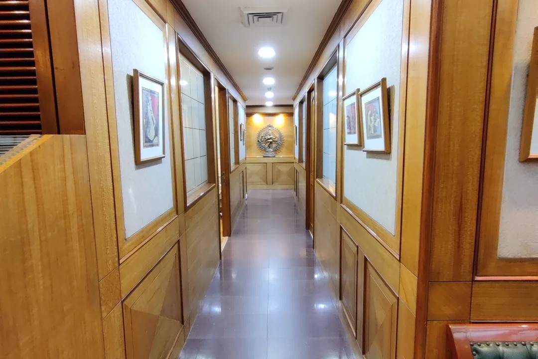 DBS Workspace Management - World Trade Tower