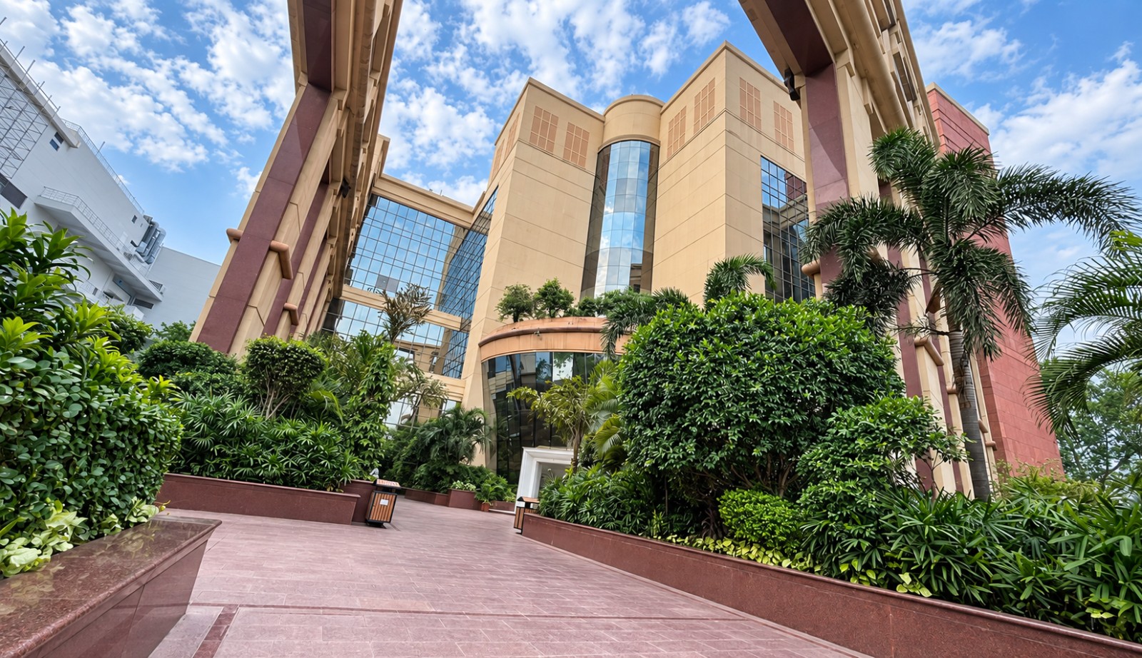 Akasa Palm Court