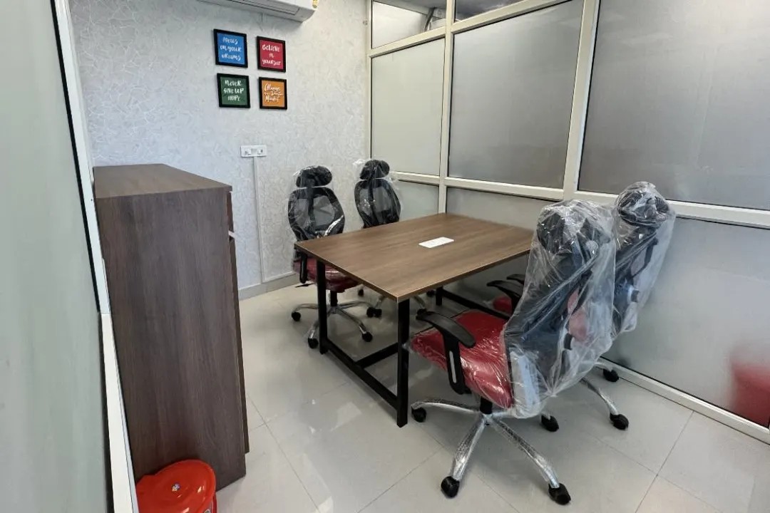 Nearby Desk, New Delhi