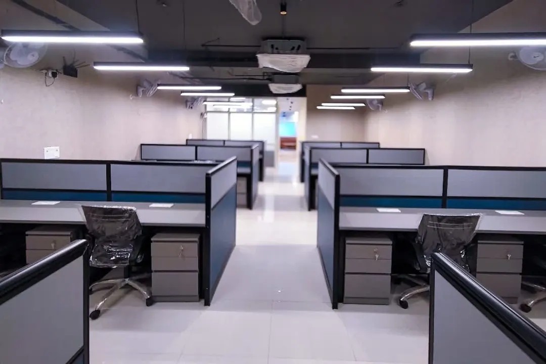 Nearby Desk, Private Cabin, New Delhi