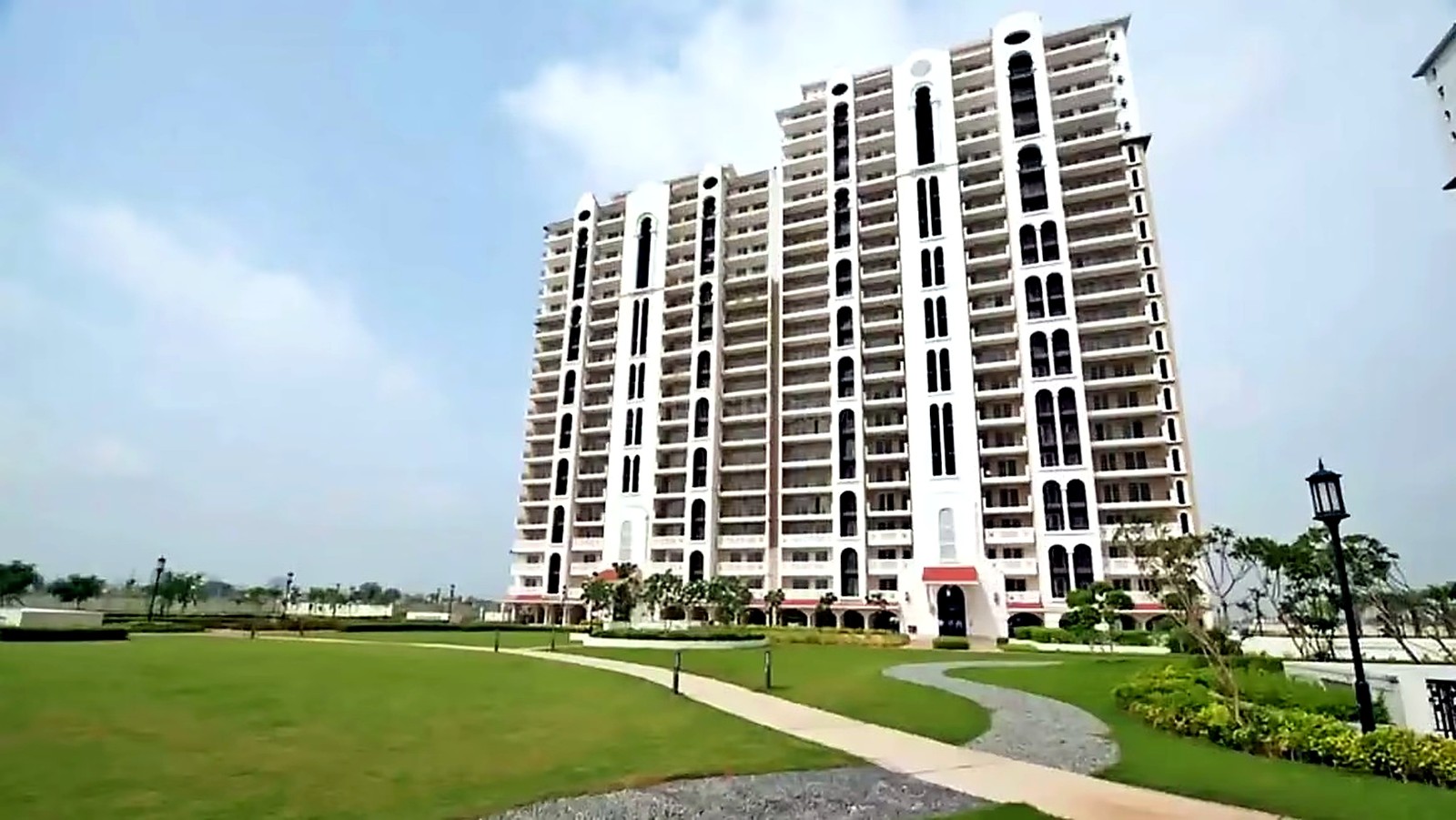 DLF New Town Heights Sector 91, Gurugram