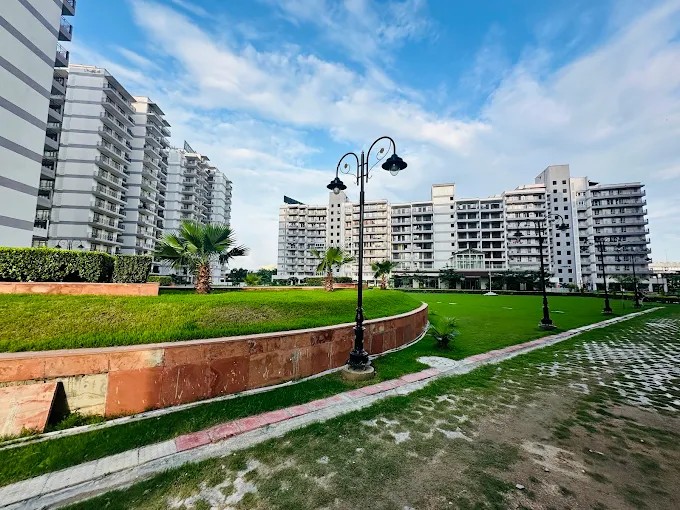 PAREENA EXPRESS HEIGHT, Gurugram