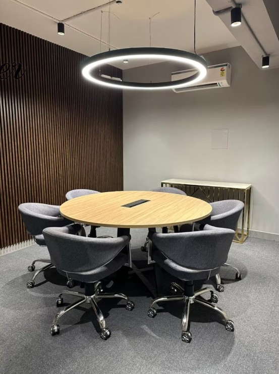Desker - Noida sector 2