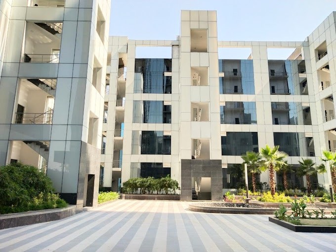 Qdesq Kwick Start, Noida