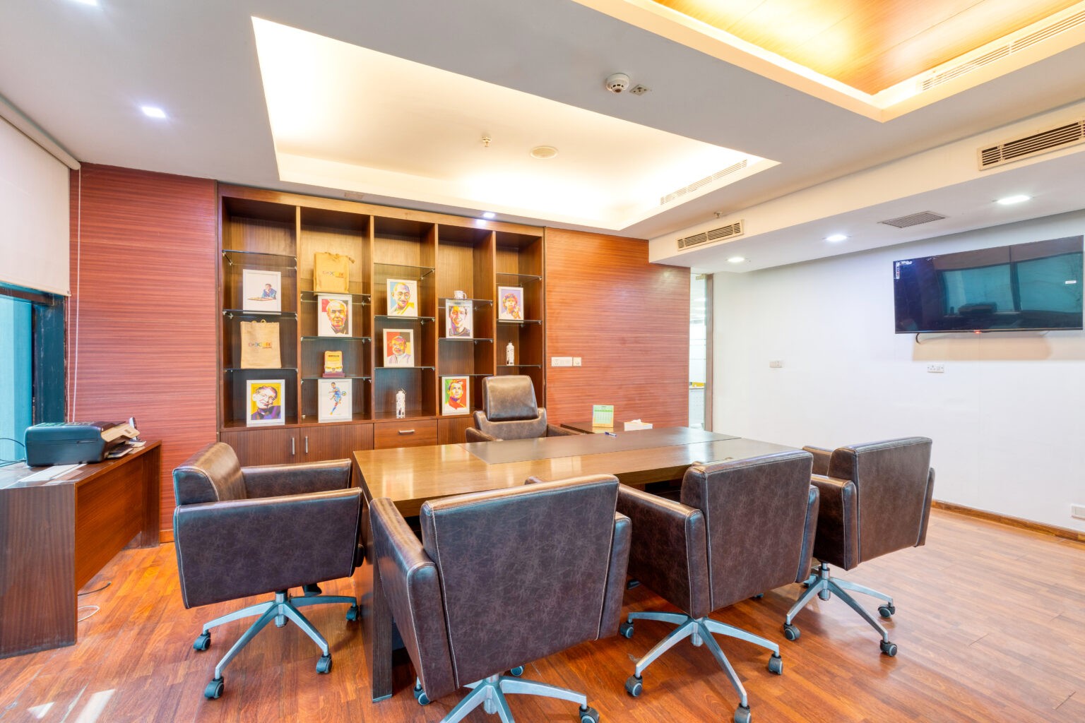 Qdesq Execube, Noida