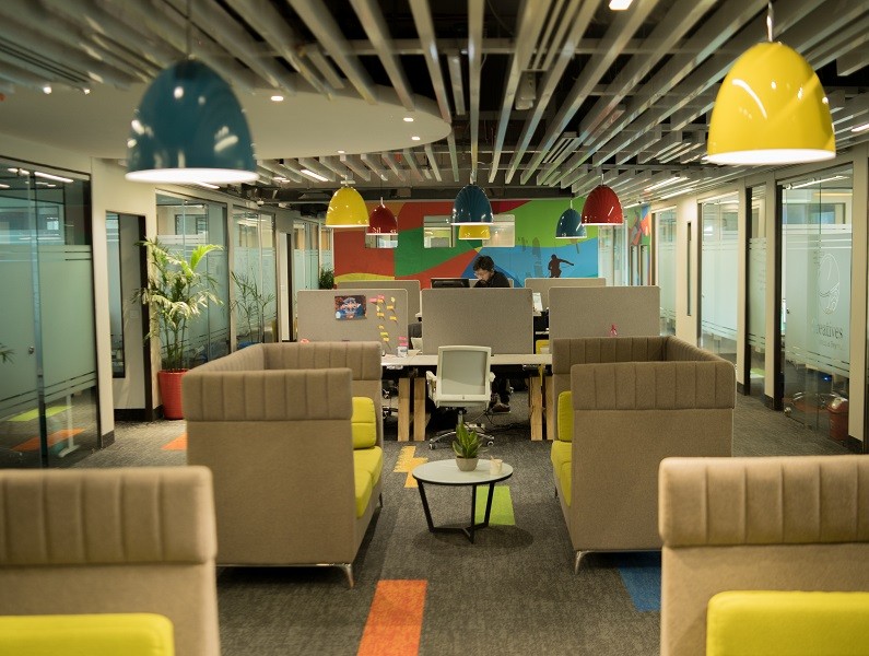 Qdesq Nukleus Noida