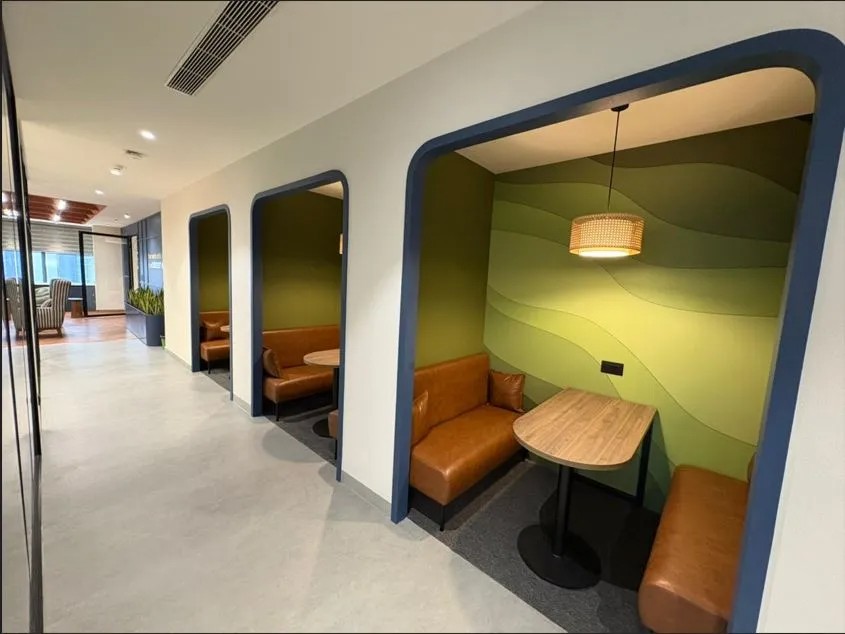 Qdesq Workspaces By Innova