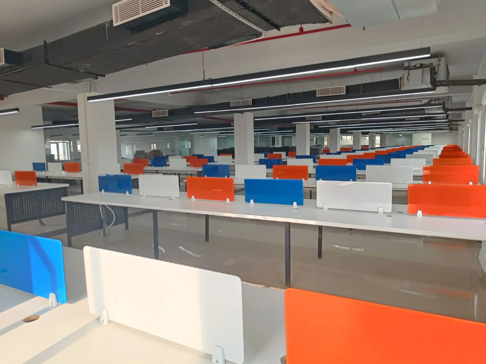Qdesq Smart Gro, Noida